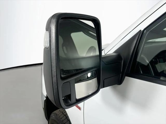 2024 Ram 3500 Big Horn Crew Cab 4x4 8' Box