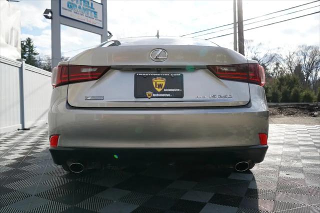 2015 Lexus IS 250 Crafted Line