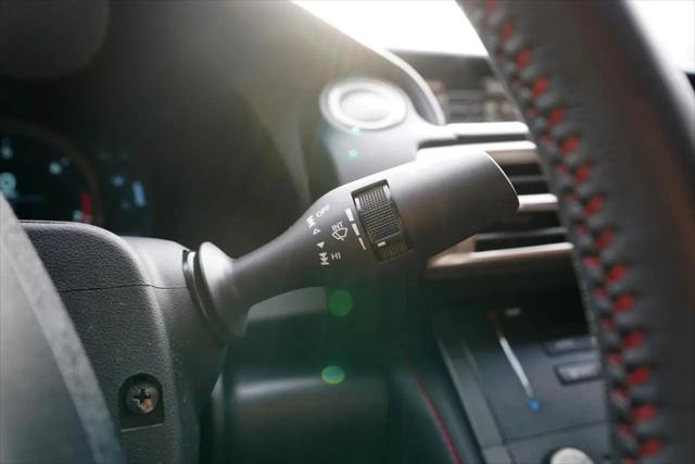 2015 Lexus IS 250 Crafted Line