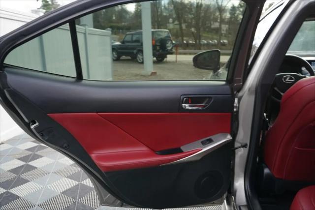 2015 Lexus IS 250 Crafted Line