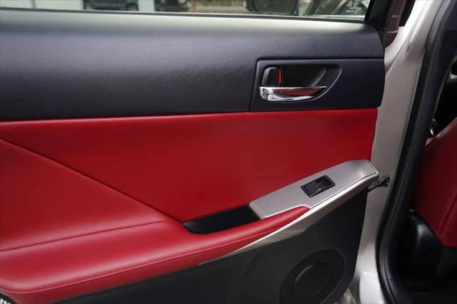 2015 Lexus IS 250 Crafted Line