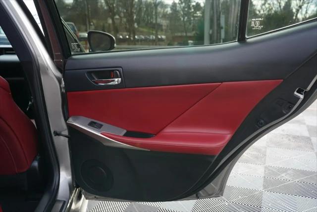 2015 Lexus IS 250 Crafted Line