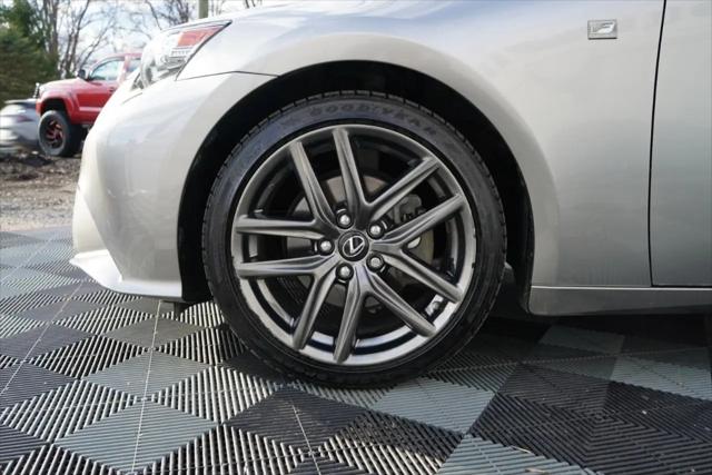 2015 Lexus IS 250 Crafted Line