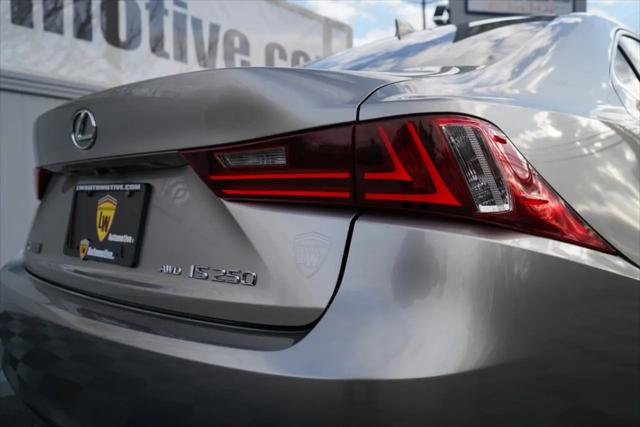 2015 Lexus IS 250 Crafted Line