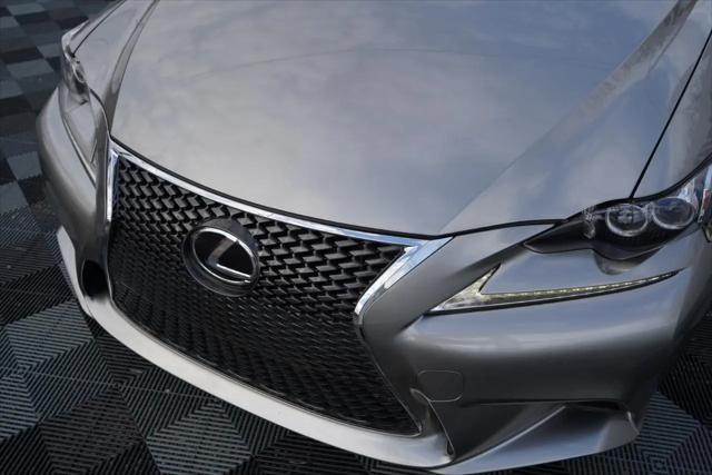 2015 Lexus IS 250 Crafted Line