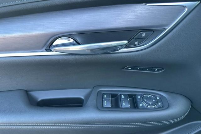 2025 Cadillac XT6 FWD Luxury