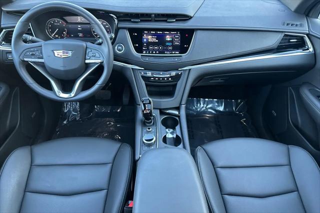 2025 Cadillac XT6 FWD Luxury