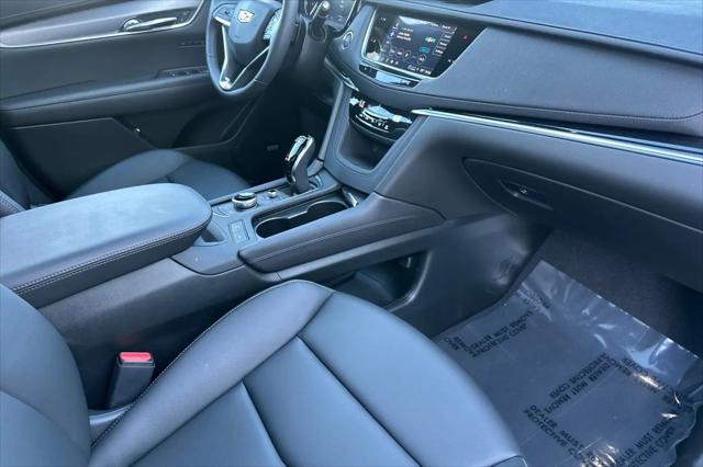 2025 Cadillac XT6 FWD Luxury