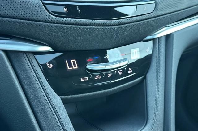 2025 Cadillac XT6 FWD Luxury