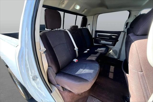 2018 Ram 1500 Big Horn Crew Cab 4x4 5'7" Box