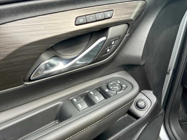 2023 GMC Terrain FWD SLT