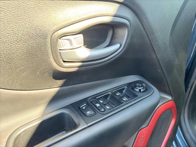 2023 Jeep Renegade Trailhawk 4x4