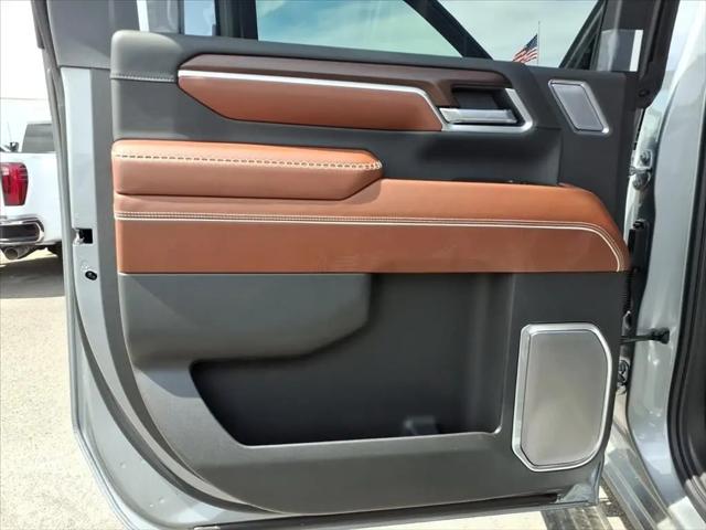 2026 GMC Sierra 2500HD Crew Cab, Standard Bed, Denali Ultimate, 4WD