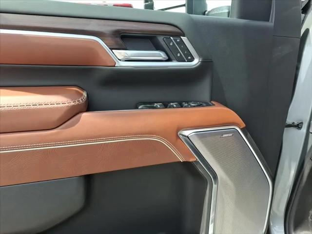 2026 GMC Sierra 2500HD Crew Cab, Standard Bed, Denali Ultimate, 4WD