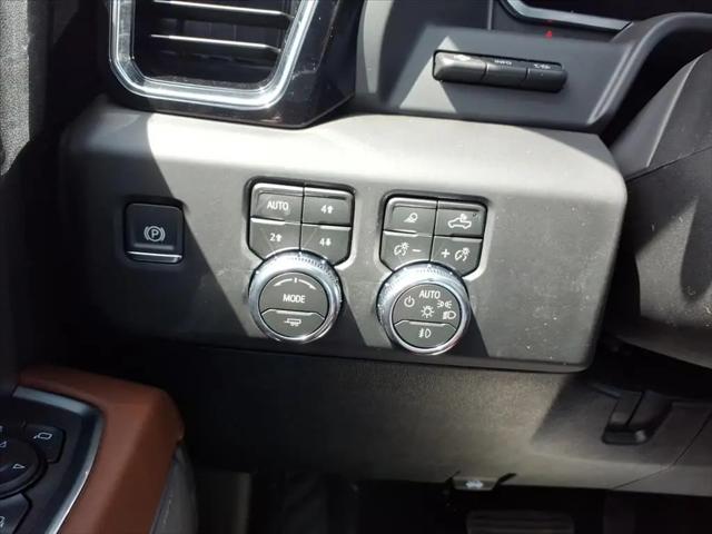 2026 GMC Sierra 2500HD Crew Cab, Standard Bed, Denali Ultimate, 4WD