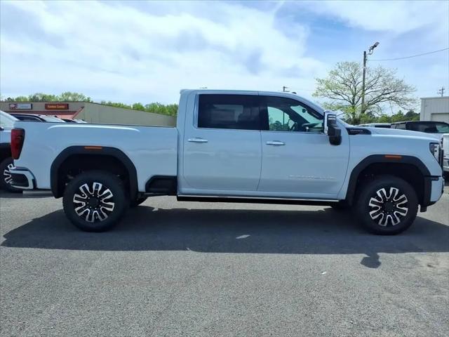 2026 GMC Sierra 2500HD Crew Cab, Standard Bed, Denali Ultimate, 4WD