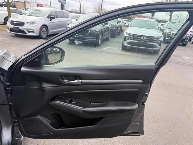 2023 Nissan Altima SV FWD