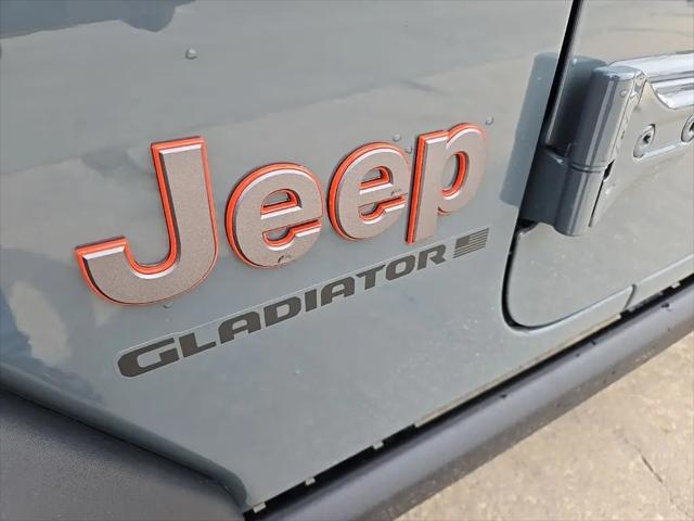2026 Jeep Gladiator Sport