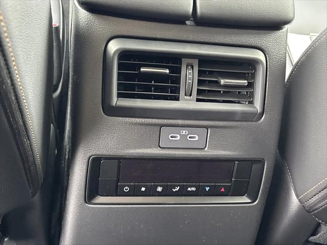 2026 Mazda X-90 3.3 Turbo Select