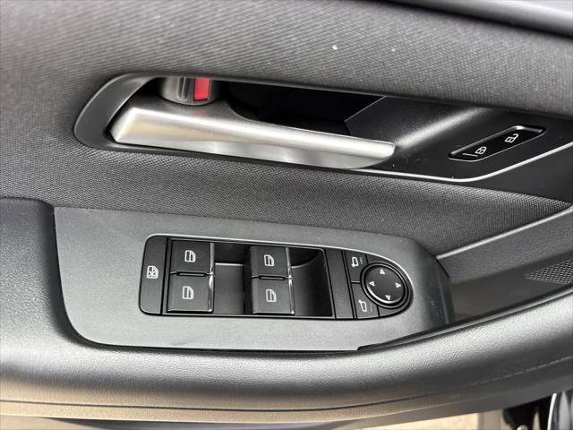 2026 Mazda X-90 3.3 Turbo Select