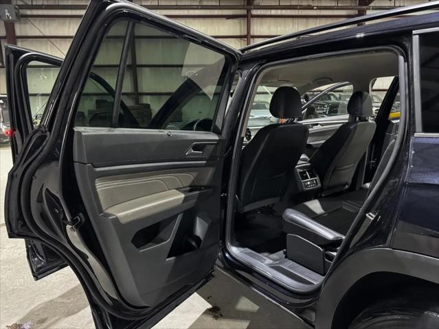 2022 Volkswagen Atlas 2.0T SE w/Technology