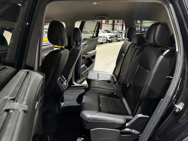 2022 Volkswagen Atlas 2.0T SE w/Technology
