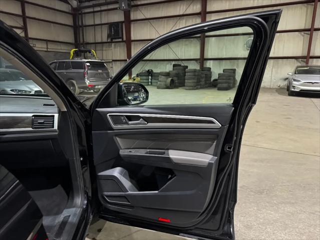 2022 Volkswagen Atlas 2.0T SE w/Technology