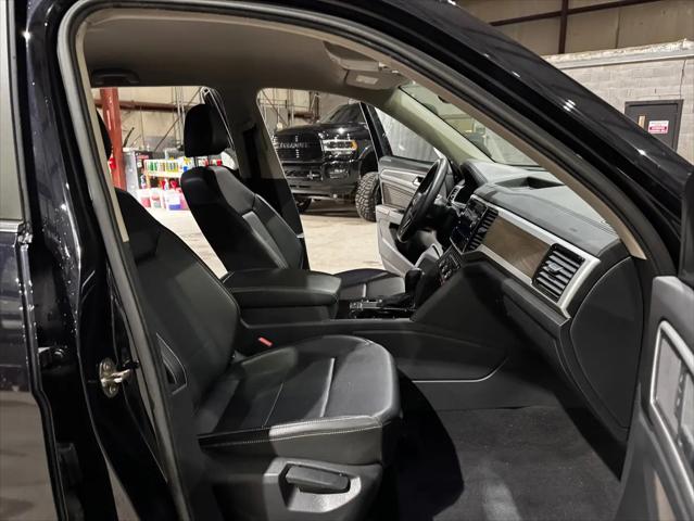 2022 Volkswagen Atlas 2.0T SE w/Technology