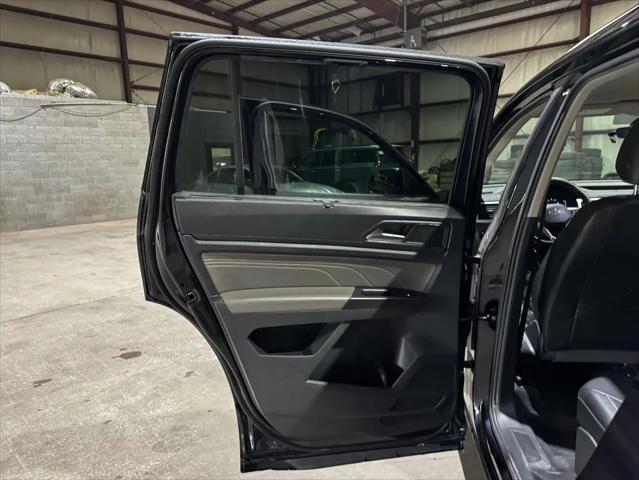 2022 Volkswagen Atlas 2.0T SE w/Technology