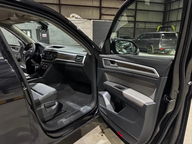 2022 Volkswagen Atlas 2.0T SE w/Technology