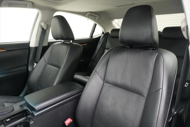 2015 Lexus ES 300h ES 300h