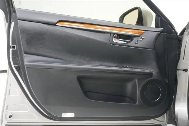 2015 Lexus ES 300h ES 300h