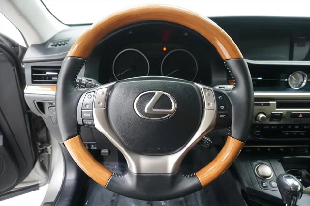 2015 Lexus ES 300h ES 300h