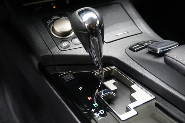 2015 Lexus ES 300h ES 300h