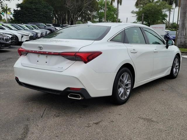 2019 Toyota Avalon XLE