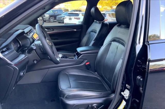 2023 Jeep Grand Cherokee Overland 4x4