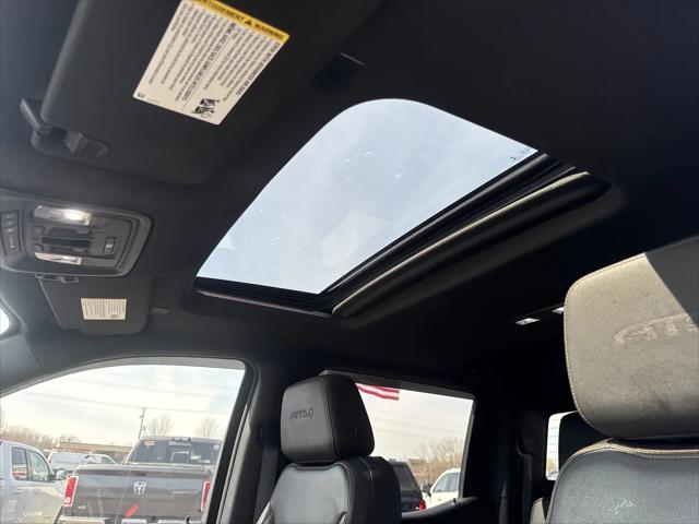 2022 GMC Sierra 1500 Limited 4WD Crew Cab Standard Box AT4
