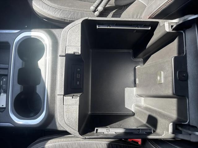 2022 GMC Sierra 1500 Limited 4WD Crew Cab Standard Box AT4