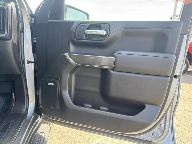 2022 GMC Sierra 1500 Limited 4WD Crew Cab Standard Box AT4