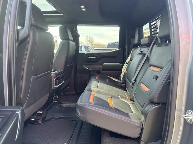2022 GMC Sierra 1500 Limited 4WD Crew Cab Standard Box AT4