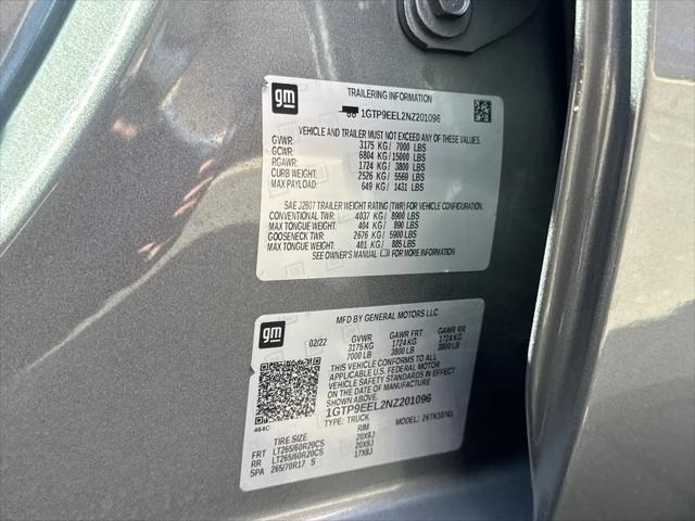 2022 GMC Sierra 1500 Limited 4WD Crew Cab Standard Box AT4