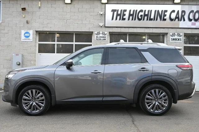2023 Nissan Pathfinder SL 4WD
