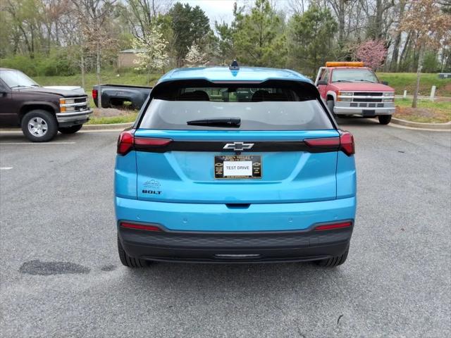 2027 Chevrolet Bolt LT FWD