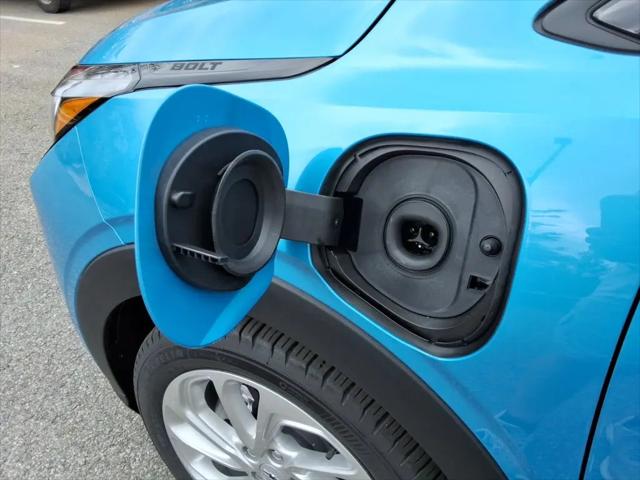 2027 Chevrolet Bolt LT FWD