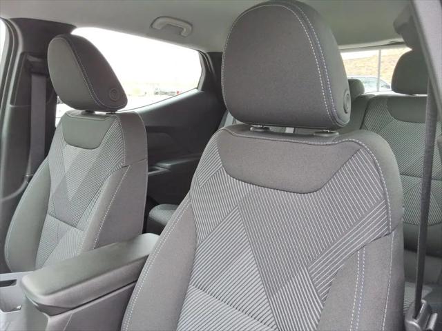 2027 Chevrolet Bolt LT FWD