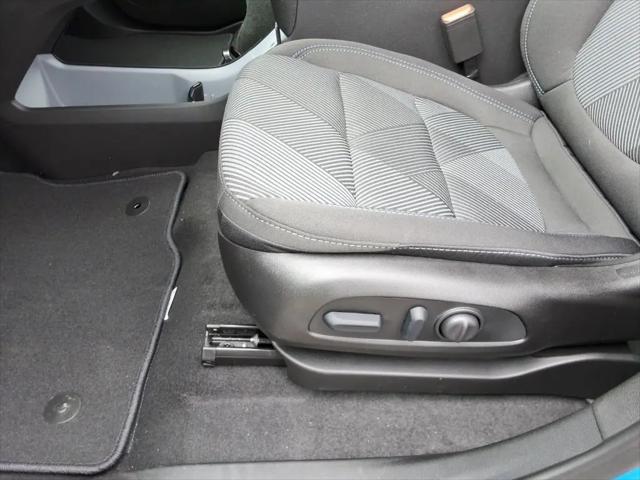 2027 Chevrolet Bolt LT FWD