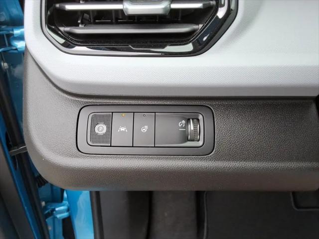 2027 Chevrolet Bolt LT FWD