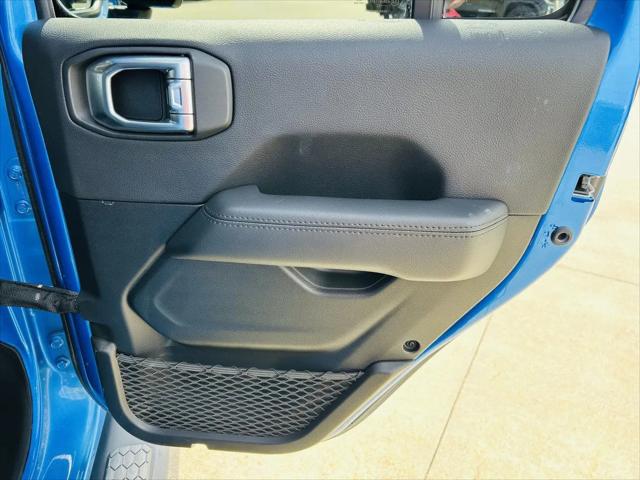 2022 Jeep Wrangler Unlimited Sahara Altitude 4x4