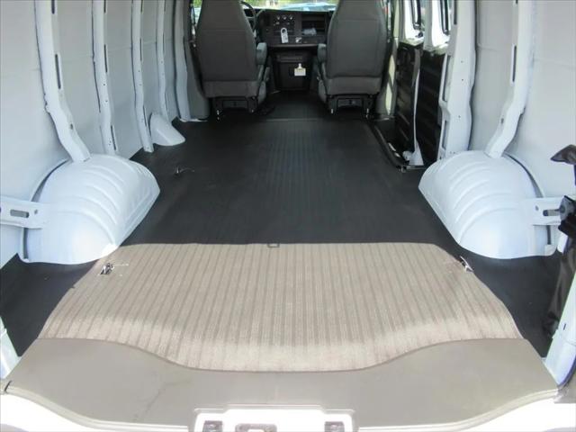 2026 GMC Savana Cargo 2500 Regular Wheelbase, Work Van, RWD