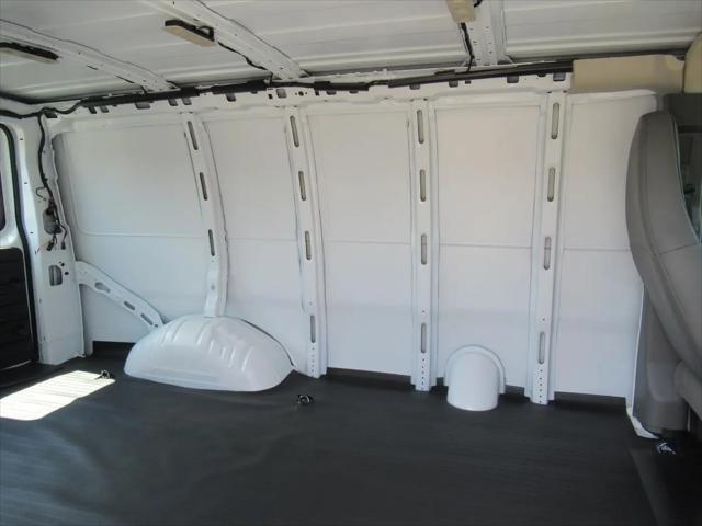 2026 GMC Savana Cargo 2500 Regular Wheelbase, Work Van, RWD